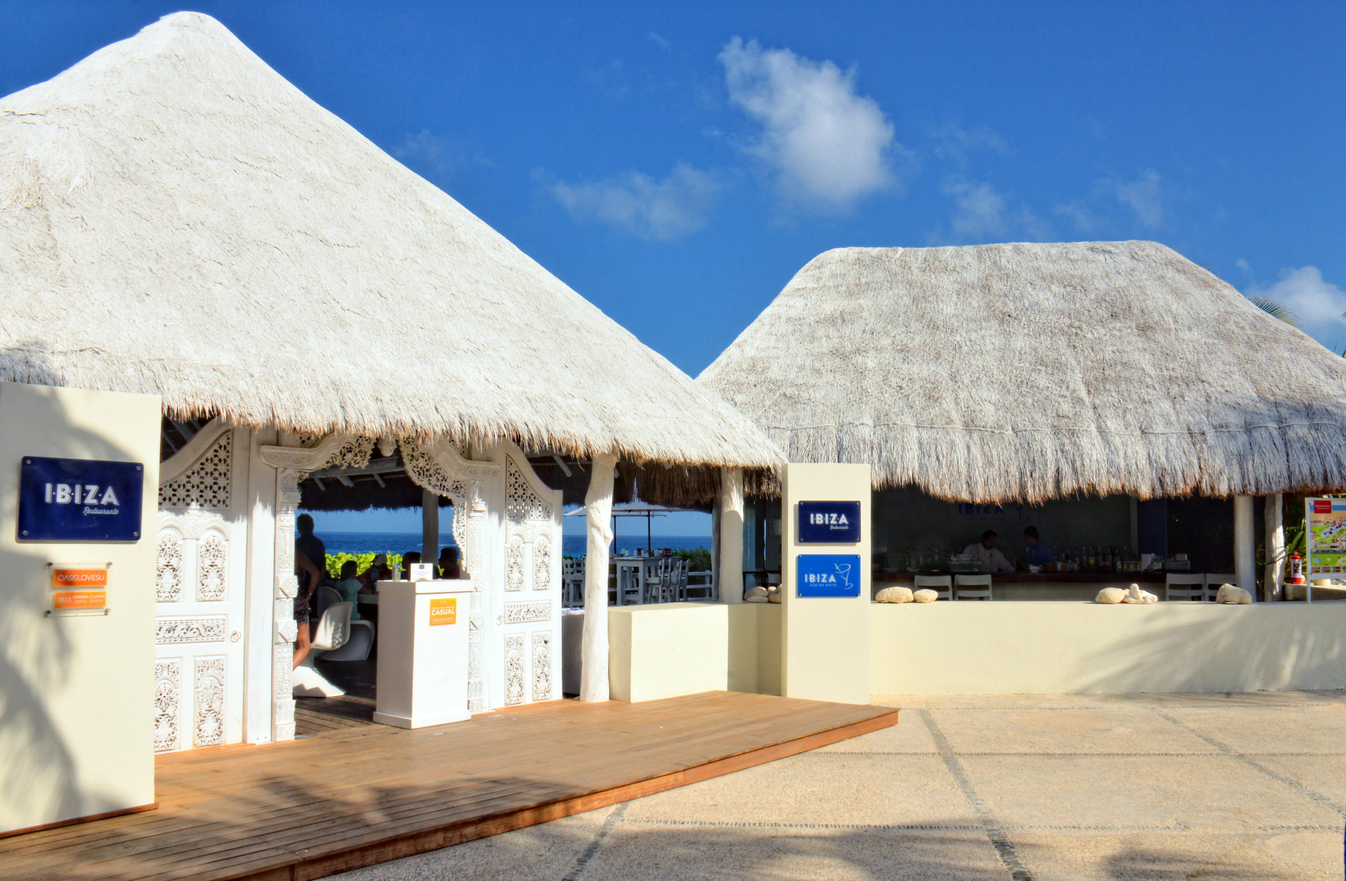 Grand Oasis Cancun - Все включено Экстерьер фото The airport's VIP lounge